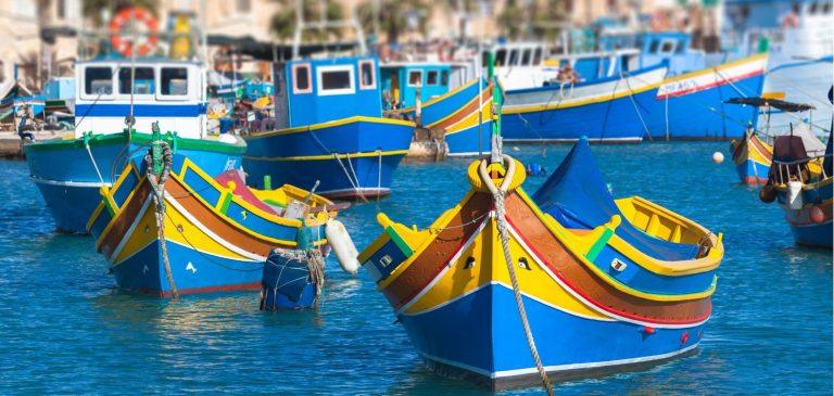 Luzzu. Maltańskie łódeczki z Marsaxlokk