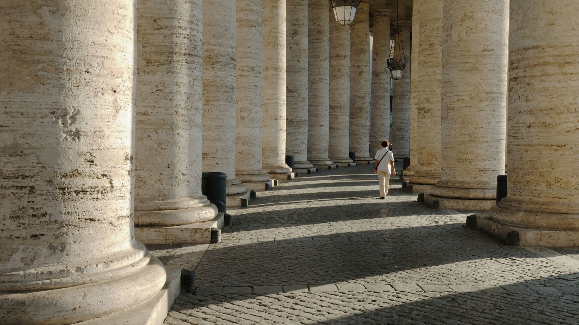 Plac 艣w. Piotra - TOP 10 miejsc do zobaczenia w Rzymie